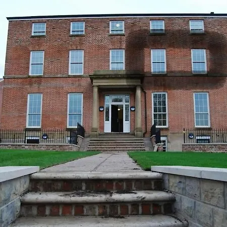 20 Min Walk From Centre Manchester