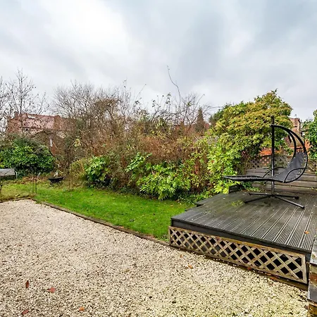 펜션 Pass The Keys Spacious 5-bedroom House In The Charming Suburb Of Fallowfield