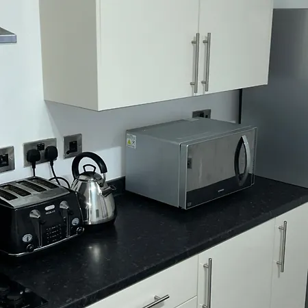 Lovely 1 Bed In Salford * 曼彻斯特