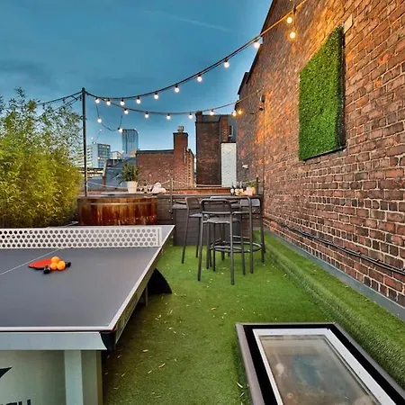 Hammock Heights! Hot Tub,private Garage,citycentre Manchester