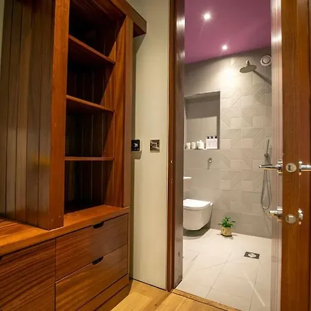 Hammock Heights! Hot Tub,private Garage,citycentre Manchester