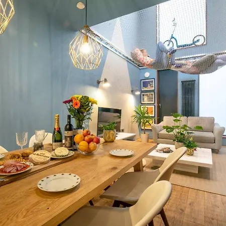 Apartamento Hammock Heights! Hot Tub,private Garage,citycentre *