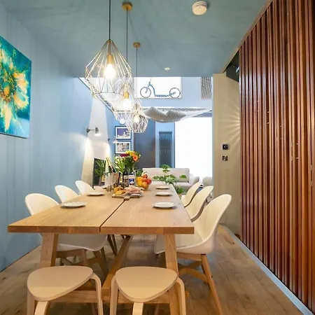 アパート Hammock Heights! Hot Tub,private Garage,citycentre