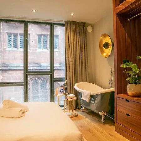 Hammock Heights! Hot Tub,private Garage,citycentre