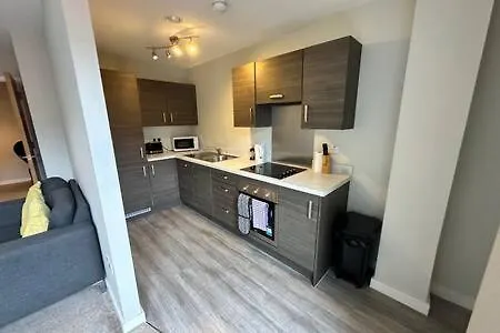 아파트 Large 1 Bed In Sleeps 2 맨체스터