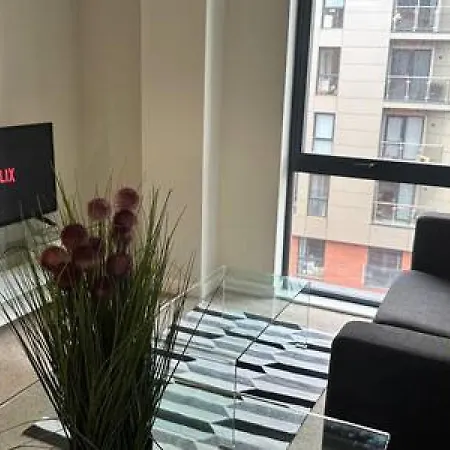 Modern 1 Bed Sleeps 2 * Manchester
