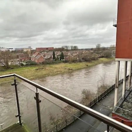 Fab 1 Bed With Balcony And River Views Sleeps 2 * Манчестер