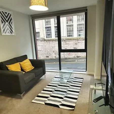 Airy 1 Bed Sleeps 2 맨체스터