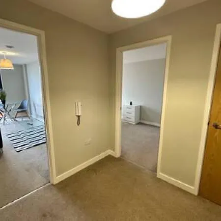 Apartment Lovely 1 Bed Sleeps 2