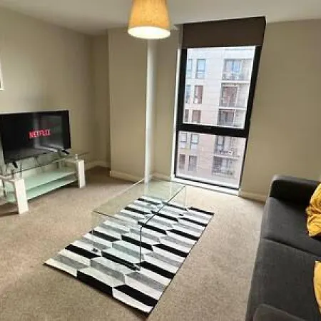 Fab 1 Bed In Sleeps 2 Манчестер
