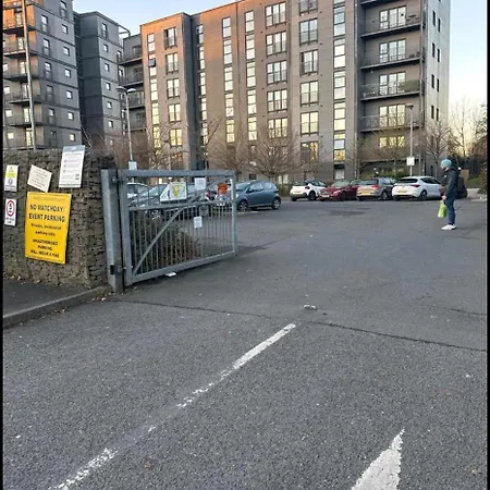 Waterfront, Ethihad Stadium דירה *