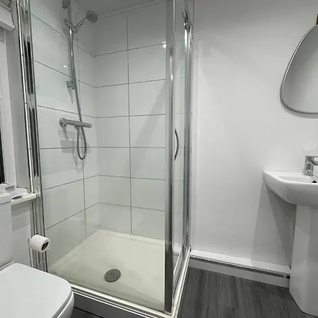 The Bank Manager's House - 7bedrooms - Free Parking - Rest&recharge Near Centre מנצ'סטר