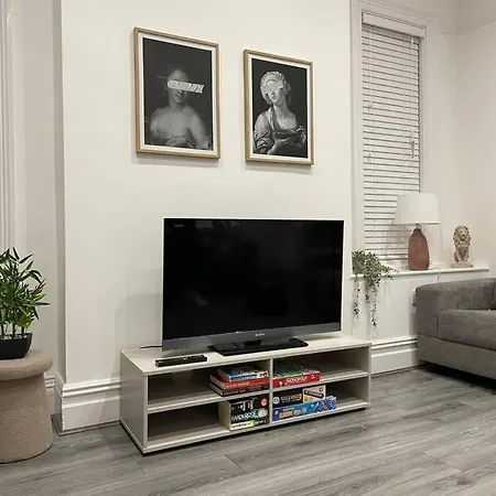 The Bank Manager's House - 7bedrooms - Free Parking - Rest&recharge Near Centre *