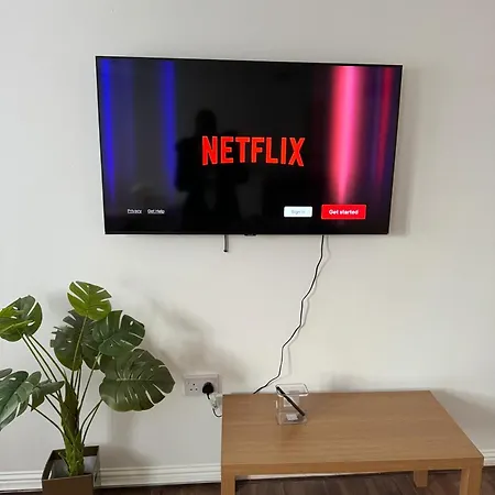 Sleeps 5-netflix-parkg-near Centre-etihad-coop Live アパート