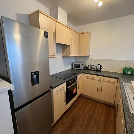 Sleeps 5-netflix-parkg-near Centre-etihad-coop Live Apartamento