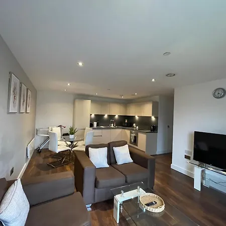 Apartment Salford Serviced