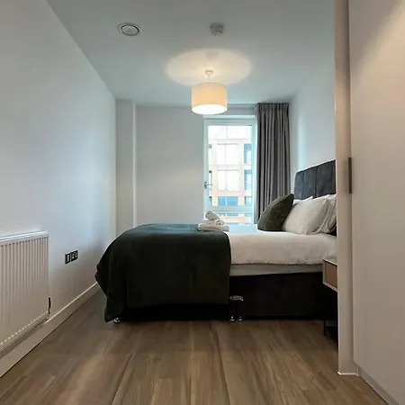 Luxury 2 Bedroom In Апартаменты *