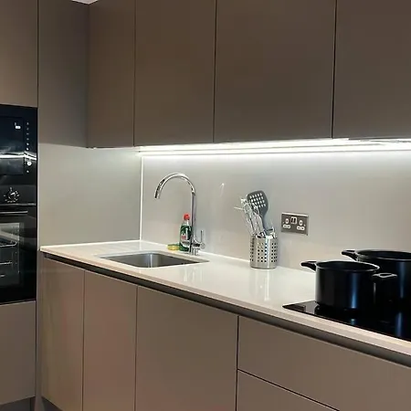 Luxury 2 Bedroom In * Манчестер