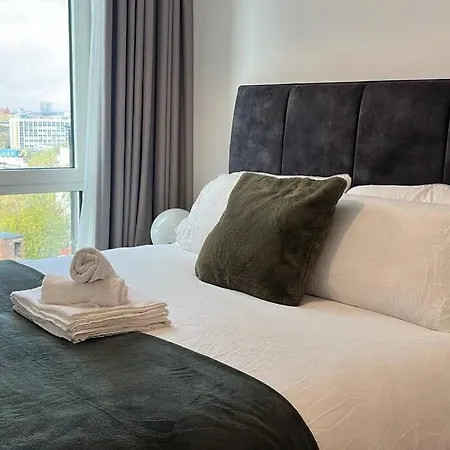 Апартаменты Luxury 2 Bedroom In