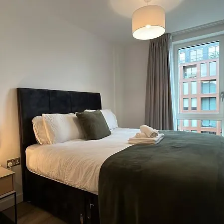 Luxury 2 Bedroom In Апартаменты *