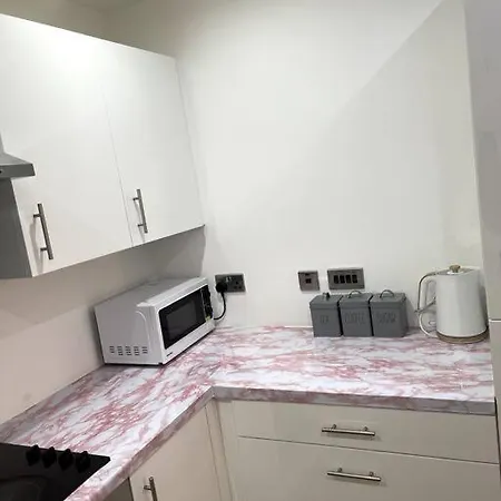 Cozie 1 Bedroom