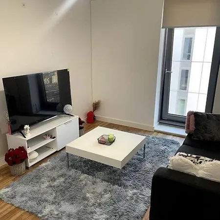 Cozie 1 Bedroom アパート