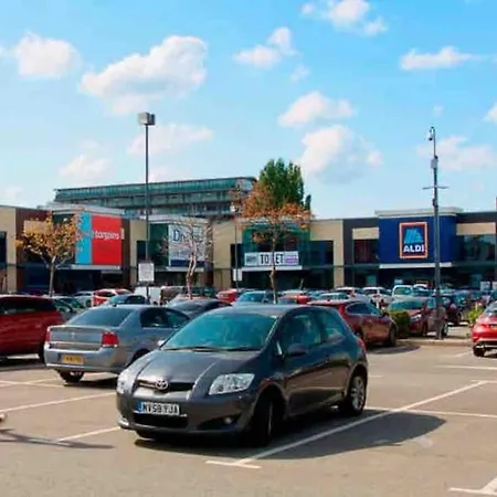 1 Bed Old Trafford Apt - Free Parking מנצ'סטר