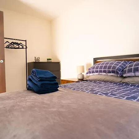 1 Bed Old Trafford Apt - Free Parking דירה
