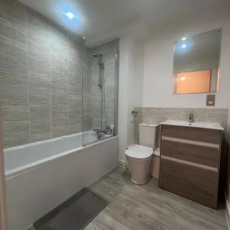 Gasthof Lovely 1 Bed Apt Mcr/salford Manchester