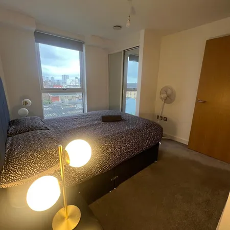 Lovely 1 Bed Apt Mcr/salford *