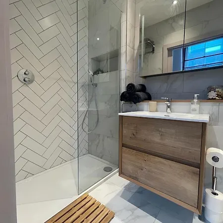 2 Bed Centre Апартаменты Манчестер