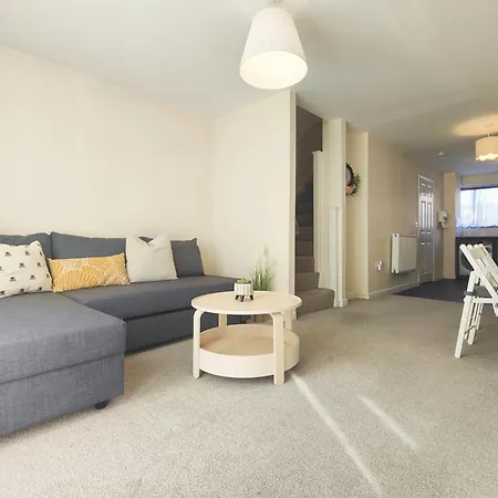 Holiday home The Bushmoor - Spacious Holiday Townhouse 10 Minutes To City Centre Free Parking Manchester