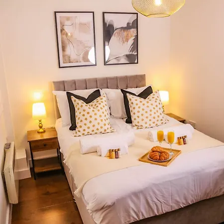 By Bevolve - Centre Apartamento