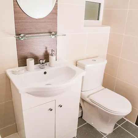 By Bevolve - Centre アパート *