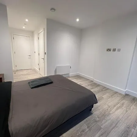 Apartamento Cozy 2 Bed Flat Free Parking, City Centre *