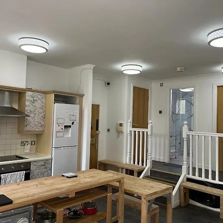 Centre 4 בית אירוח