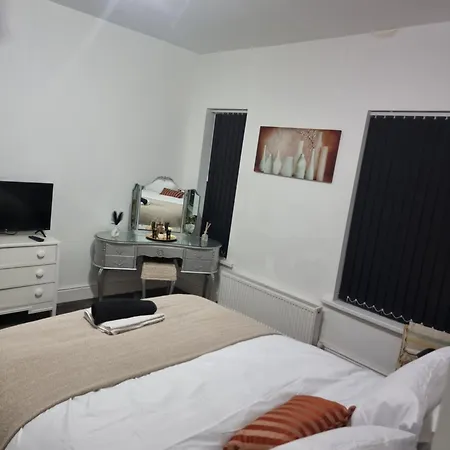 Gorgeous Stylish Cheri Victorian House In *