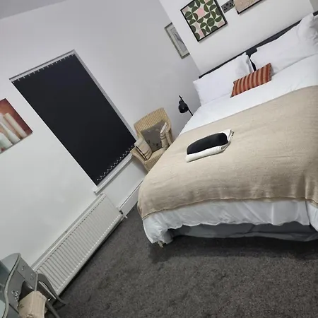 Semesterbostad Gorgeous Stylish Cheri Victorian House In