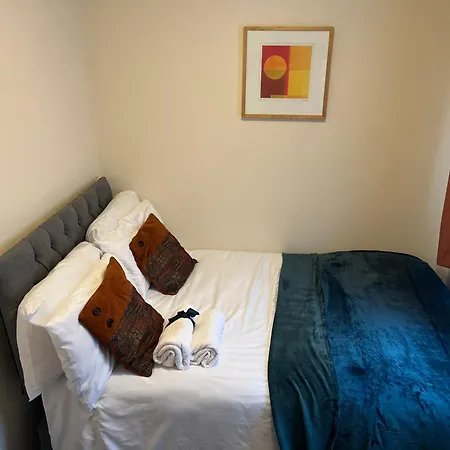 New Getaway - Free Gated Parking With Fob Apartment Manchester