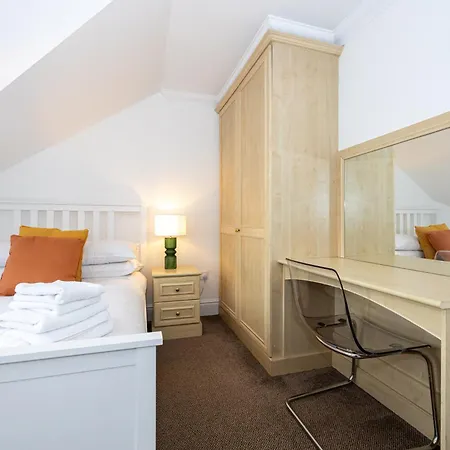 The Burton- Free Gated Parking Manchester