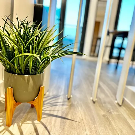 Centre, Floor Apartment, Two Balconies Apartament Manchester