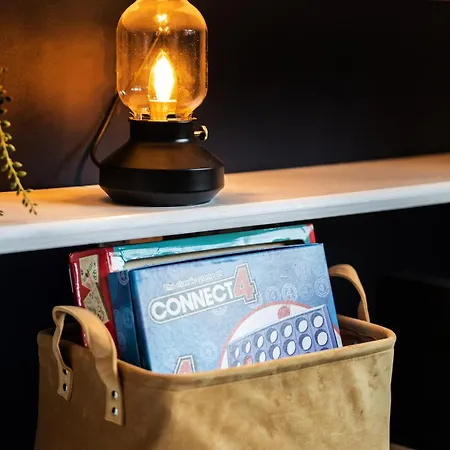 The Heart - Cosy 3 Bedroom House With Double Driveway And Garden In 別荘