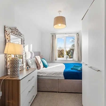 Designer - Great Location! Apartment *