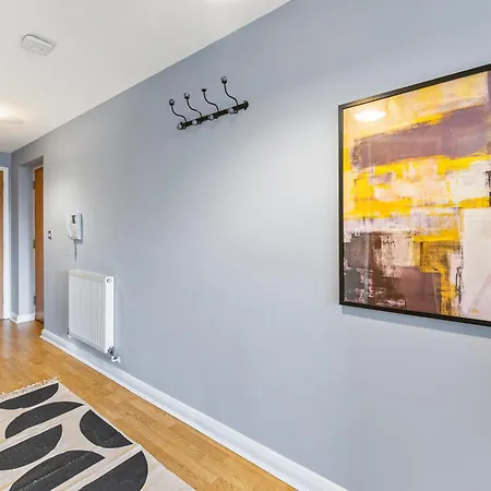 Apartment Designer - Great Location! Manchester