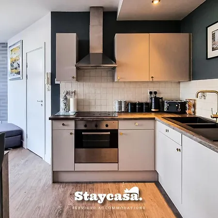 Modern Centre Stunning 18th Floor View Daire