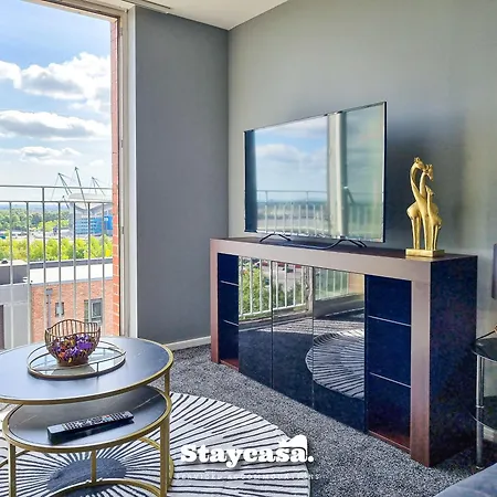 Luxury Sportcity Amazing Views With Parking Apartment Manchester