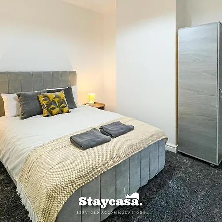 Holiday home Princess Hideout 5min To With Street Parking Manchester