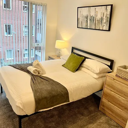 Halo - Centre Apartment *