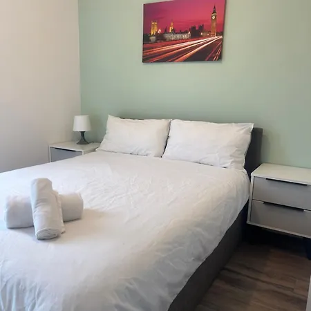 Modern 2Br Sleeps 4 Easy Access To City Centre Lejlighed Manchester