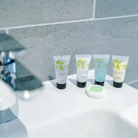 4 Bedroom Townhouse In - By Hilltop Serviced Ferienhaus